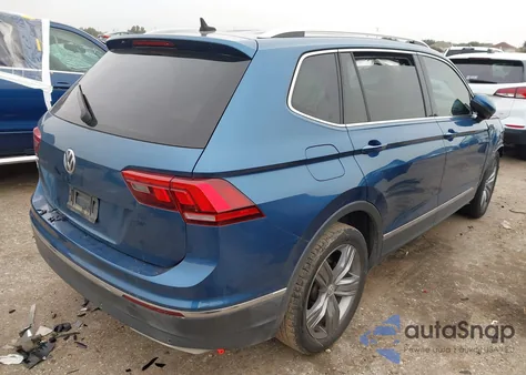 2020 Volkswagen Tiguan 2.0T Se/2.0T Se R-Line Black/2.0T Sel из США, поврежденный, VIN 3VV3B7AX8LM148718